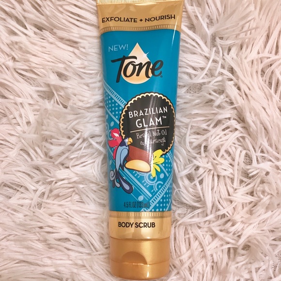 Victoria's Secret Other - Time Brazilian  glam body scrub